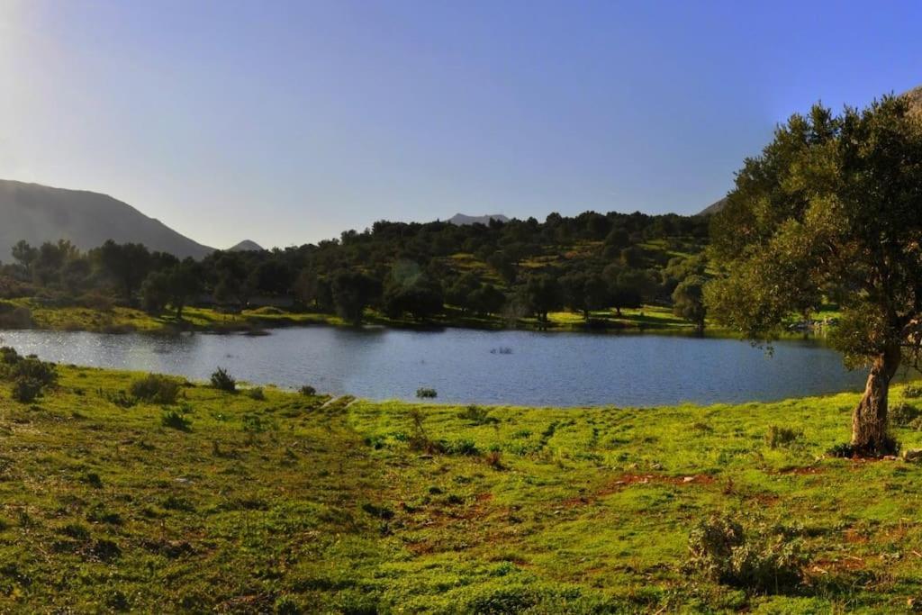 Orne Magical Retreat Villa ภายนอก รูปภาพ